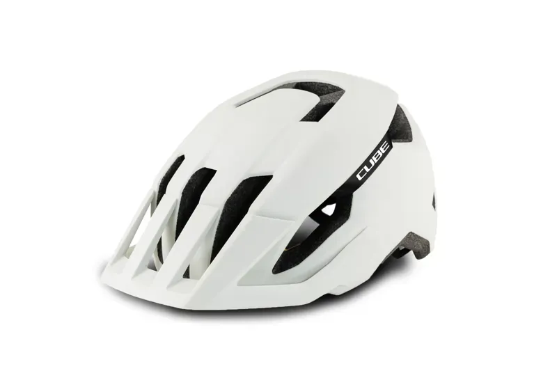 Cube Helmet Stray in White