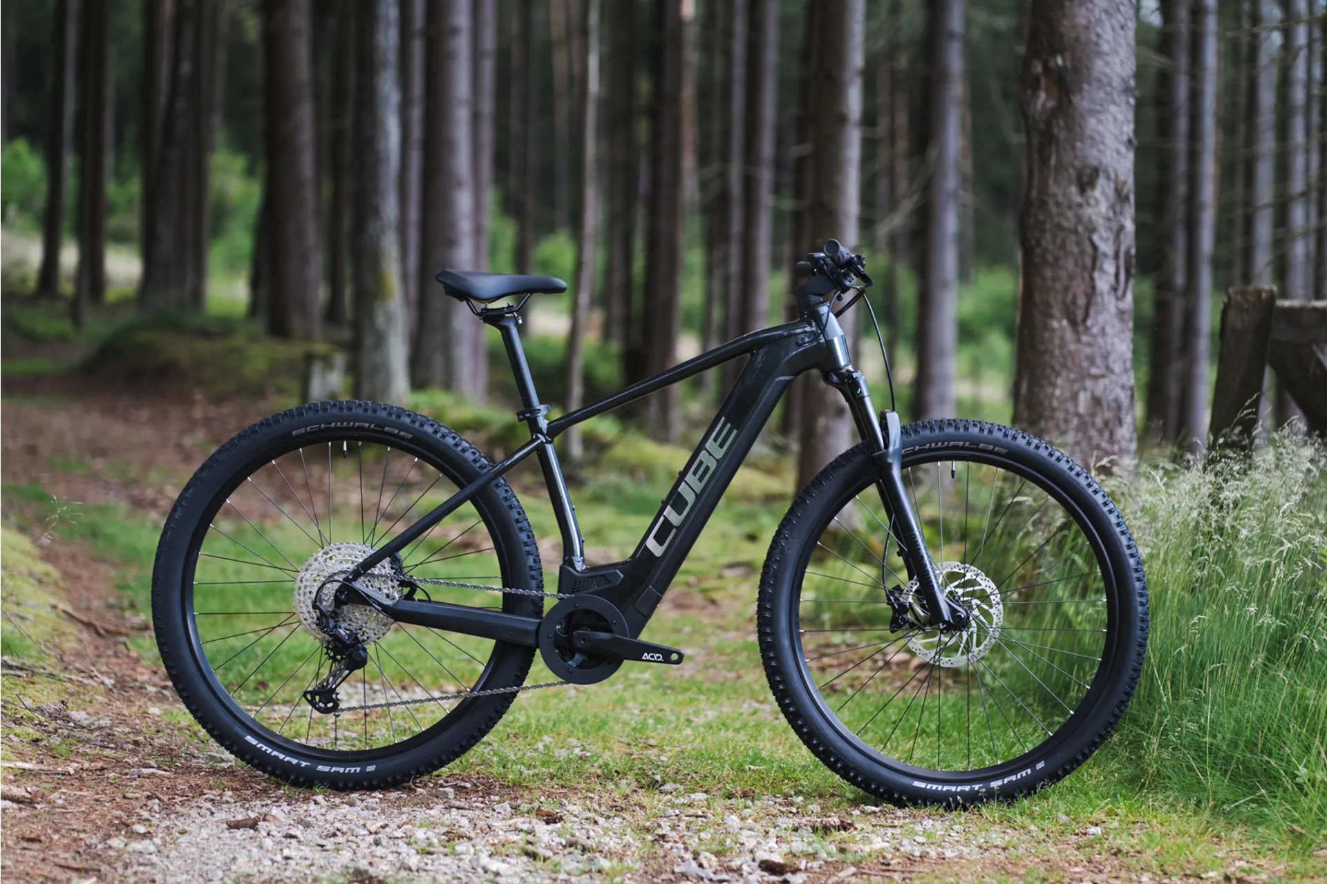 2022 Cube Reaction Hybrid Race 625 Electric Mountain Bike in Grey