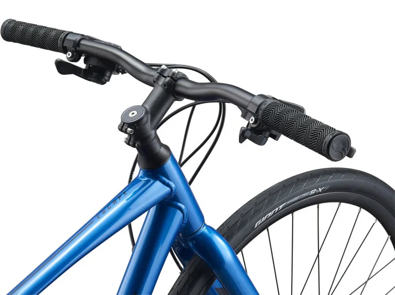 Giant Escape 3 Disc Hybrid Bike in Blue -5