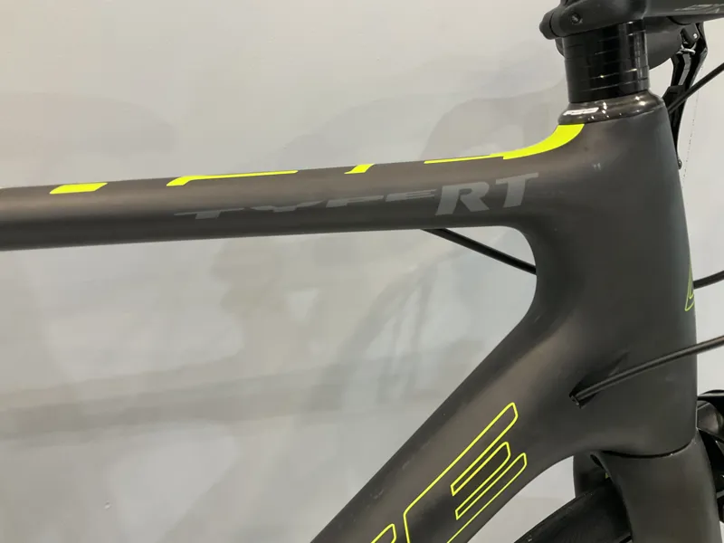 BASE Type RT Carbon Road Bike Shimano 105 in Black/Yellow Raw Carbon-7