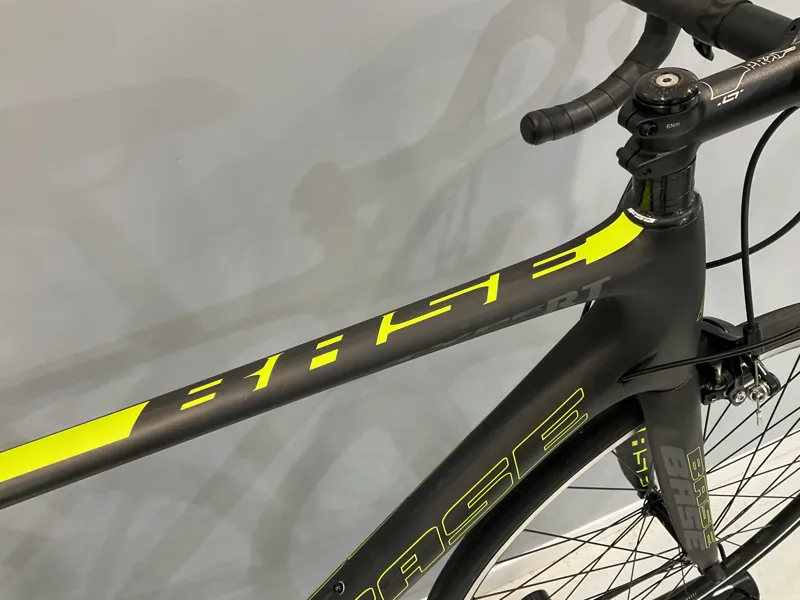 BASE Type RT Carbon Road Bike Shimano 105 in Black/Yellow Raw Carbon-6