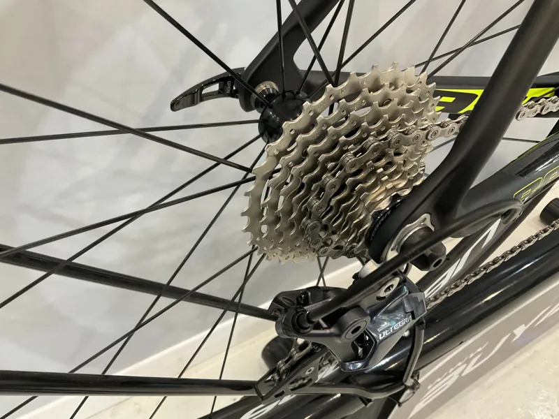 BASE Type RT Full Carbon Ultegra Road Bike 54cm in Black/Yellow Raw Carbon-3