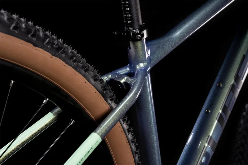 Cube Reaction Pro Hardtail Mountain Bike in Green-3