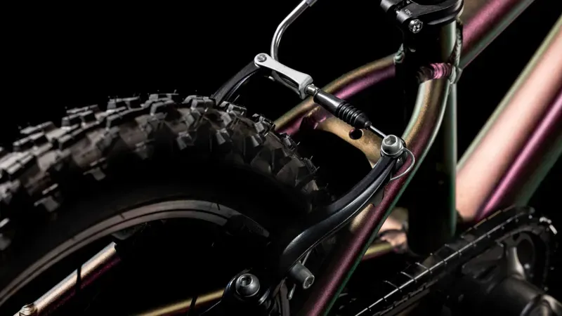 Cube Acid 160 Kids Bike in Molotov/Pink-4