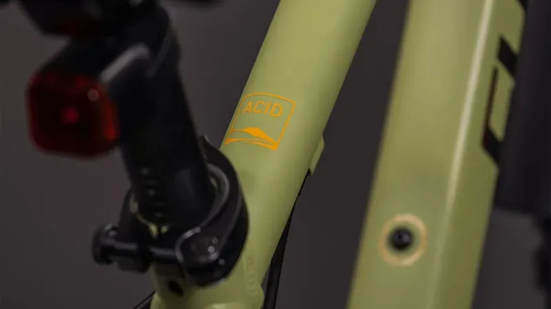 Cube Acid 200 FE Kids Bike in Light Olive/Orange-3