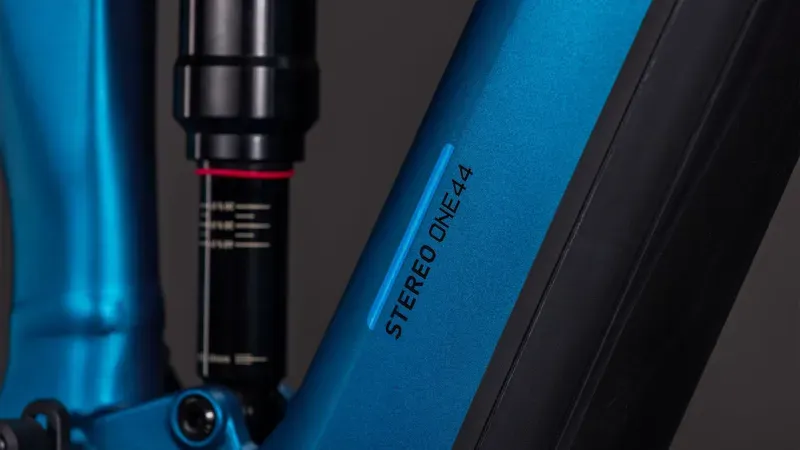 Cube Stereo Hybrid One44 EX 800 E-MTB in Electric Blue/Blue-5