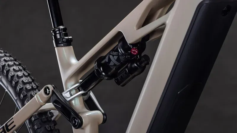 2026 Cube Stereo Hybrid One77 HPC SLX 800 E-MTB in Glint Sand/Black-6