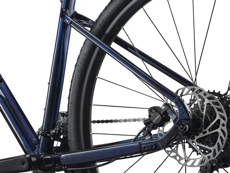 2025 Giant Roam 3 Gravel Bike in Ultra Navy-4
