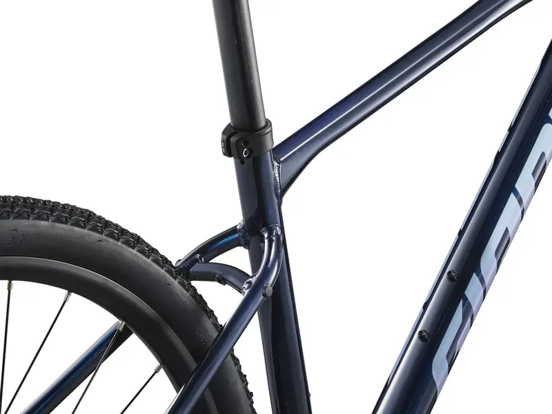 2025 Giant Roam 3 Gravel Bike in Ultra Navy-5