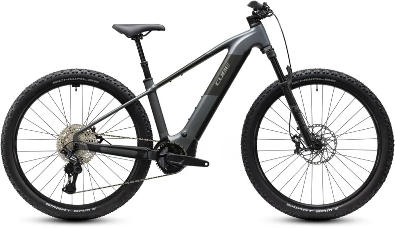 2027 Cube Reaction Hybrid Race 800 in Slabgrey/Chrome