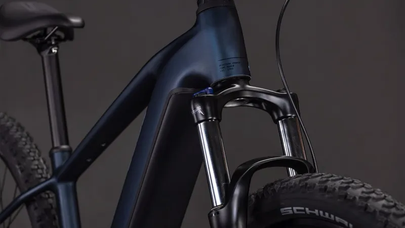 2026 Cube Reaction Hybrid Performance 600 in Indigoblue-2