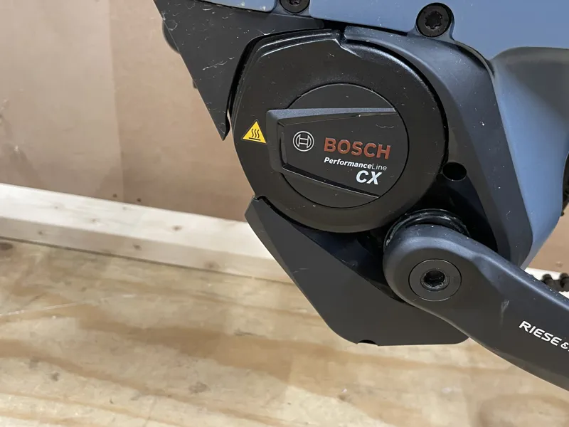 Riese and Muller Nevo 4 Vario 47cm in Ice Blue-4