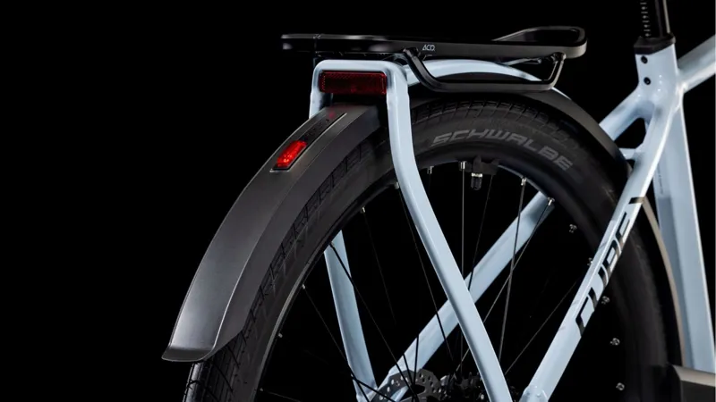 2025 Cube Kathmandu Hybrid One 600 in Polar White/Black-2