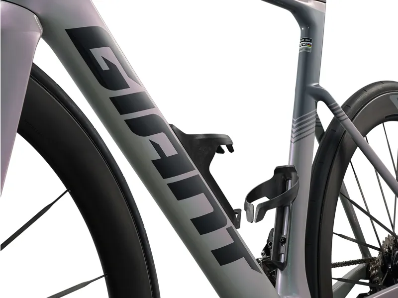 2027 Giant Propel Advanced Pro-DA in Superva Grey-10
