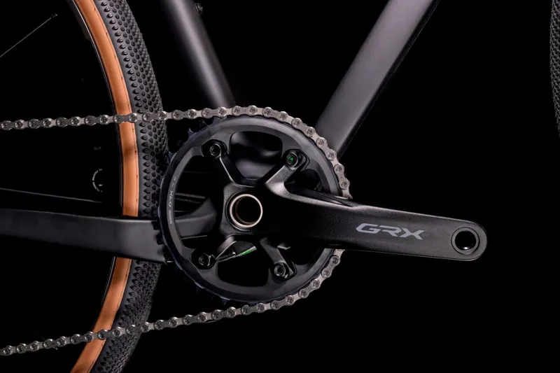 2022 Cube Nuroad C:62 Pro Carbon Gravel Bike in Grey-2