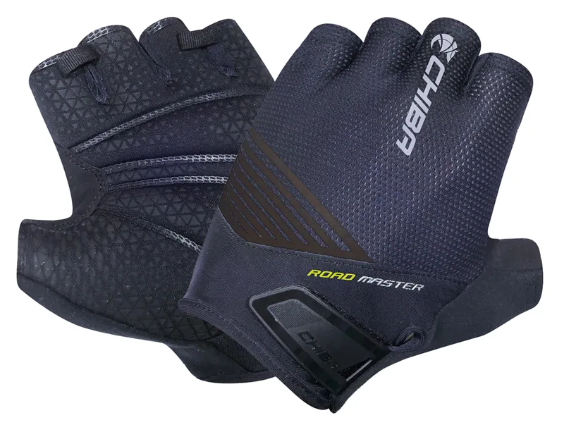 Chiba Roadmaster Active-Line Mitt In BLACK