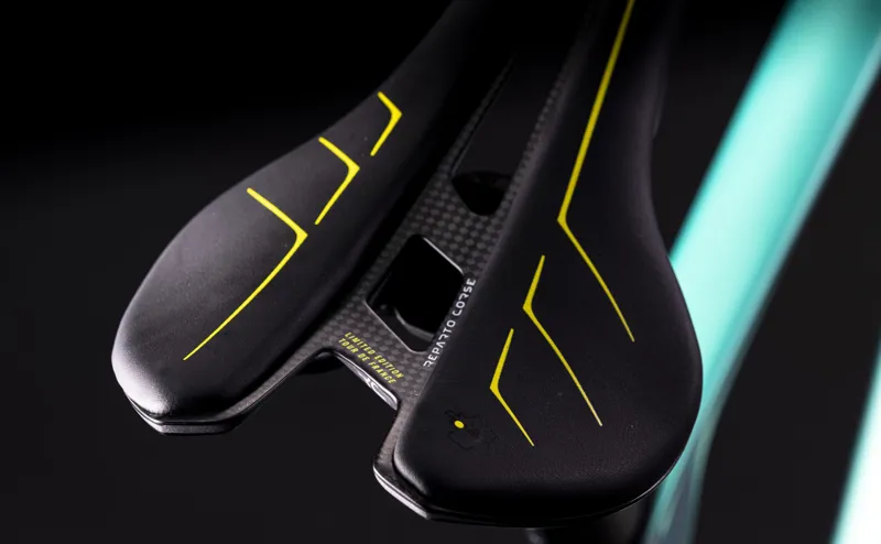 Bianchi Oltre RC Tour De France in Celeste Metallic-7