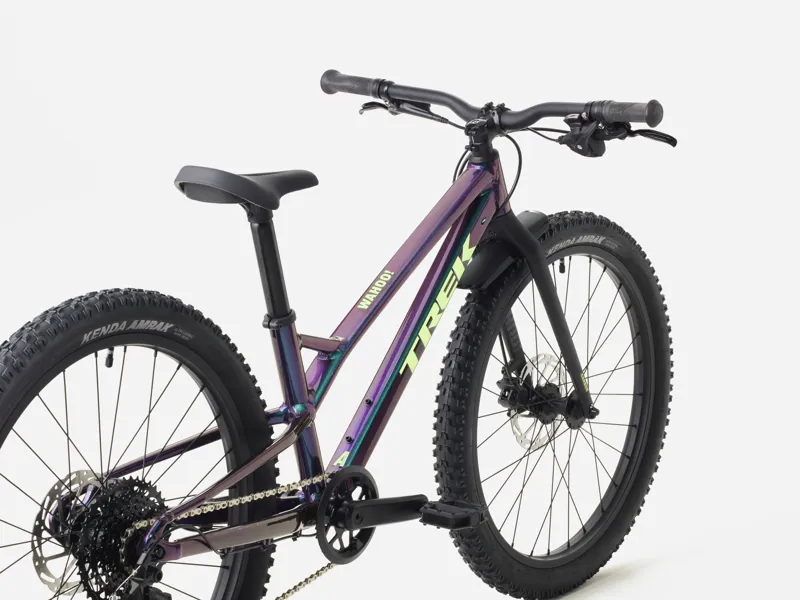Trek Wahoo Trail 24 in Emerald Green/Iris-1