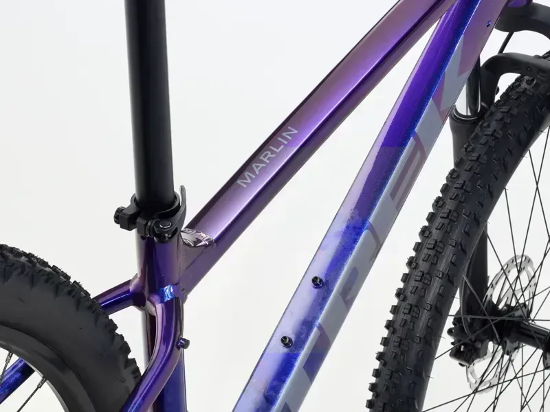 Trek Marlin 4 Gen 3 MTB in Purple Flip/Black Fade-4